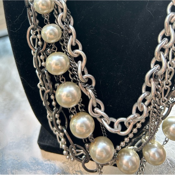 NWOT Beautiful Silver and Black Multi-Layer Necklace 12” Length - Picture 2 of 3